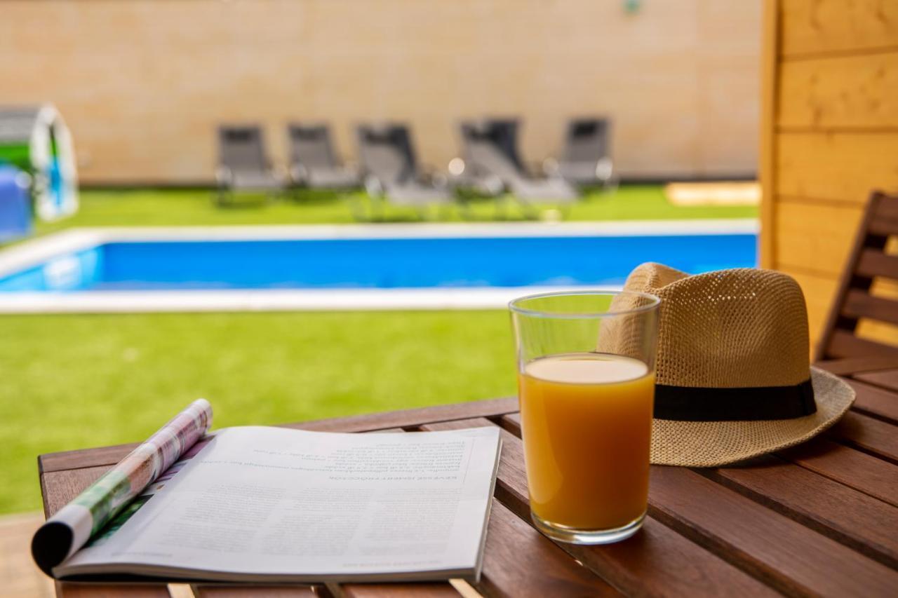 Tahiti Resort Apartments Hajdúszoboszló Eksteriør bilde