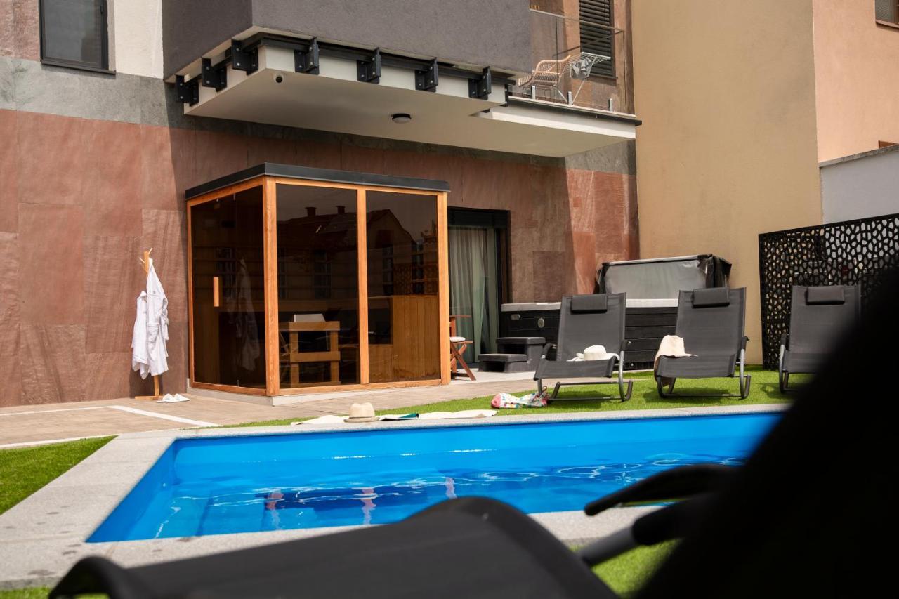 Tahiti Resort Apartments Hajdúszoboszló Eksteriør bilde